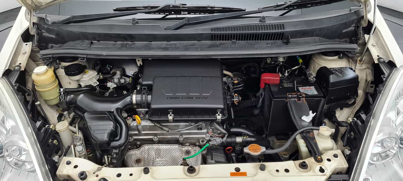 terpakai 2015 Perodua ALZA SE 1.5