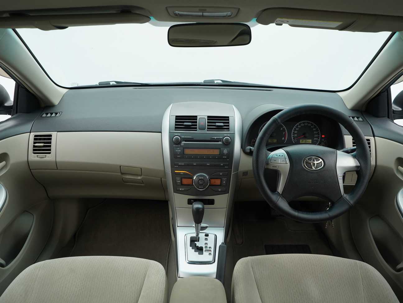 used 2010 Toyota Corolla Altis E 1.8