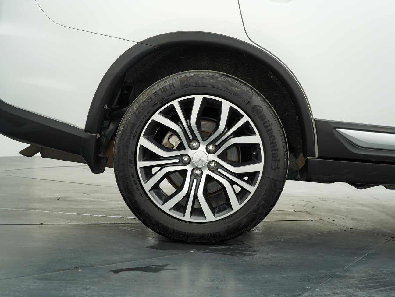 used 2020 Mitsubishi OUTLANDER  2.0