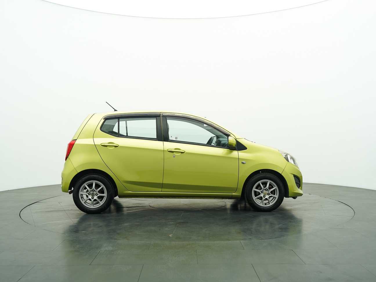 terpakai 2015 Perodua AXIA G 1.0