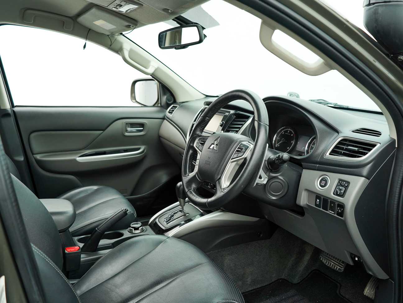 terpakai 2017 Mitsubishi TRITON VGT HS 4WD DC 2.4