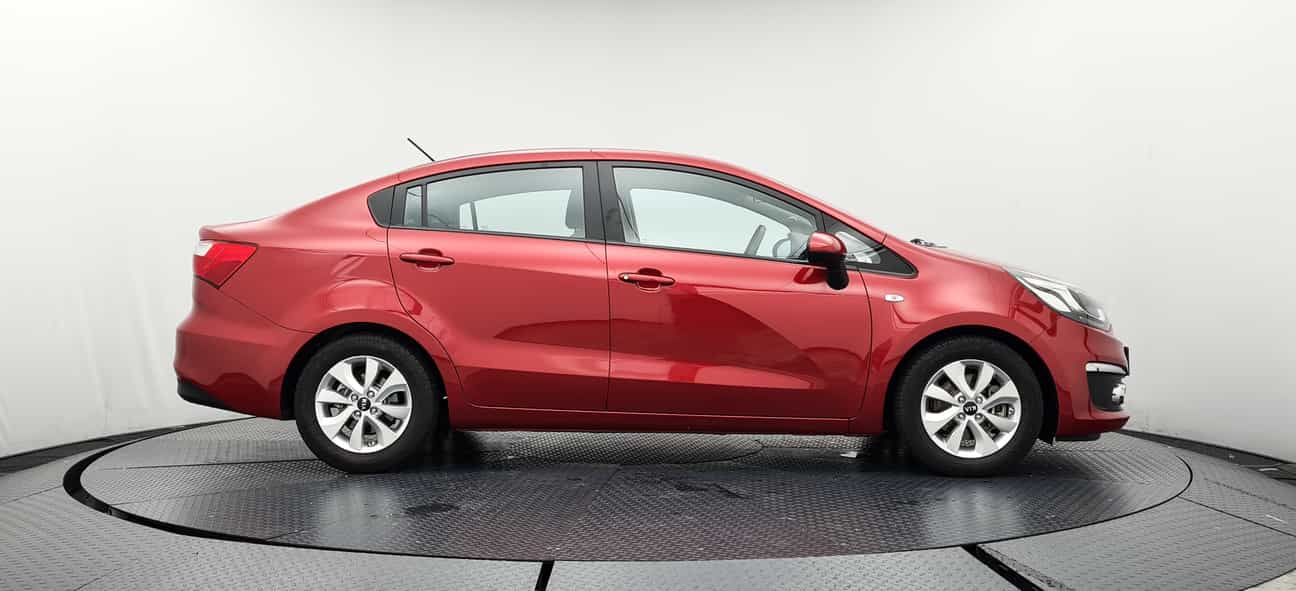 terpakai 2016 Kia RIO UB 1.4