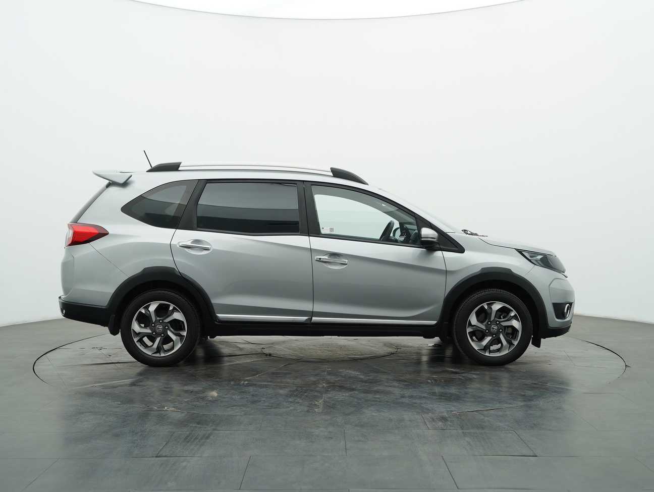 used 2017 Honda BR-V V 1.5