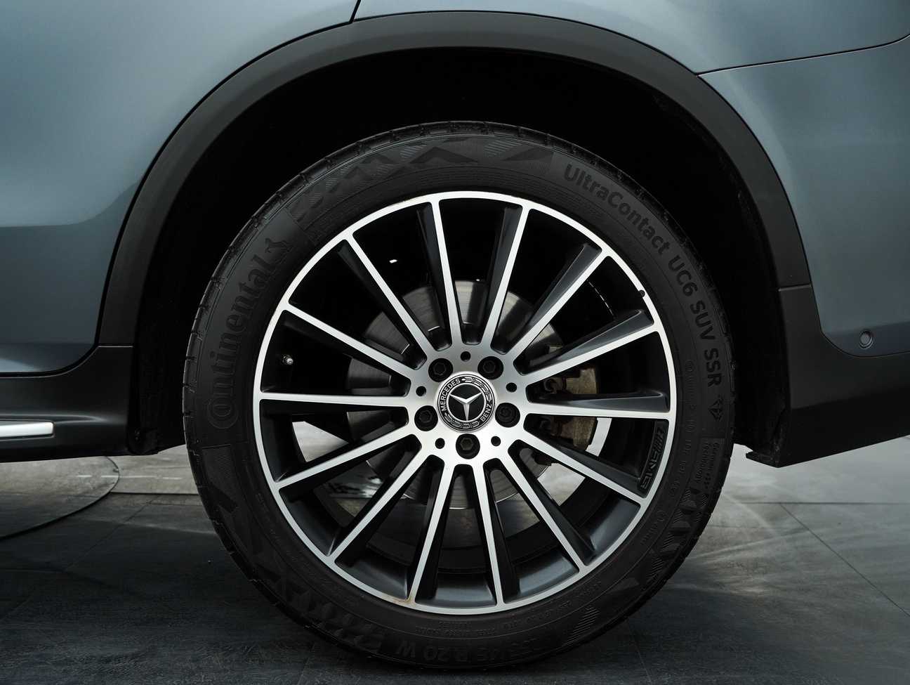 terpakai 2019 Mercedes-Benz GLC250 4MATIC AMG Line 2.0