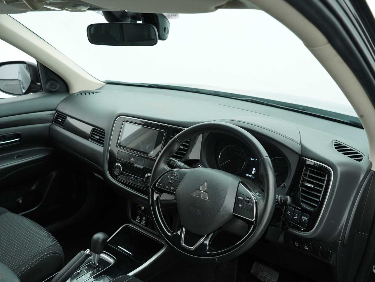 used 2017 Mitsubishi Outlander  2.0