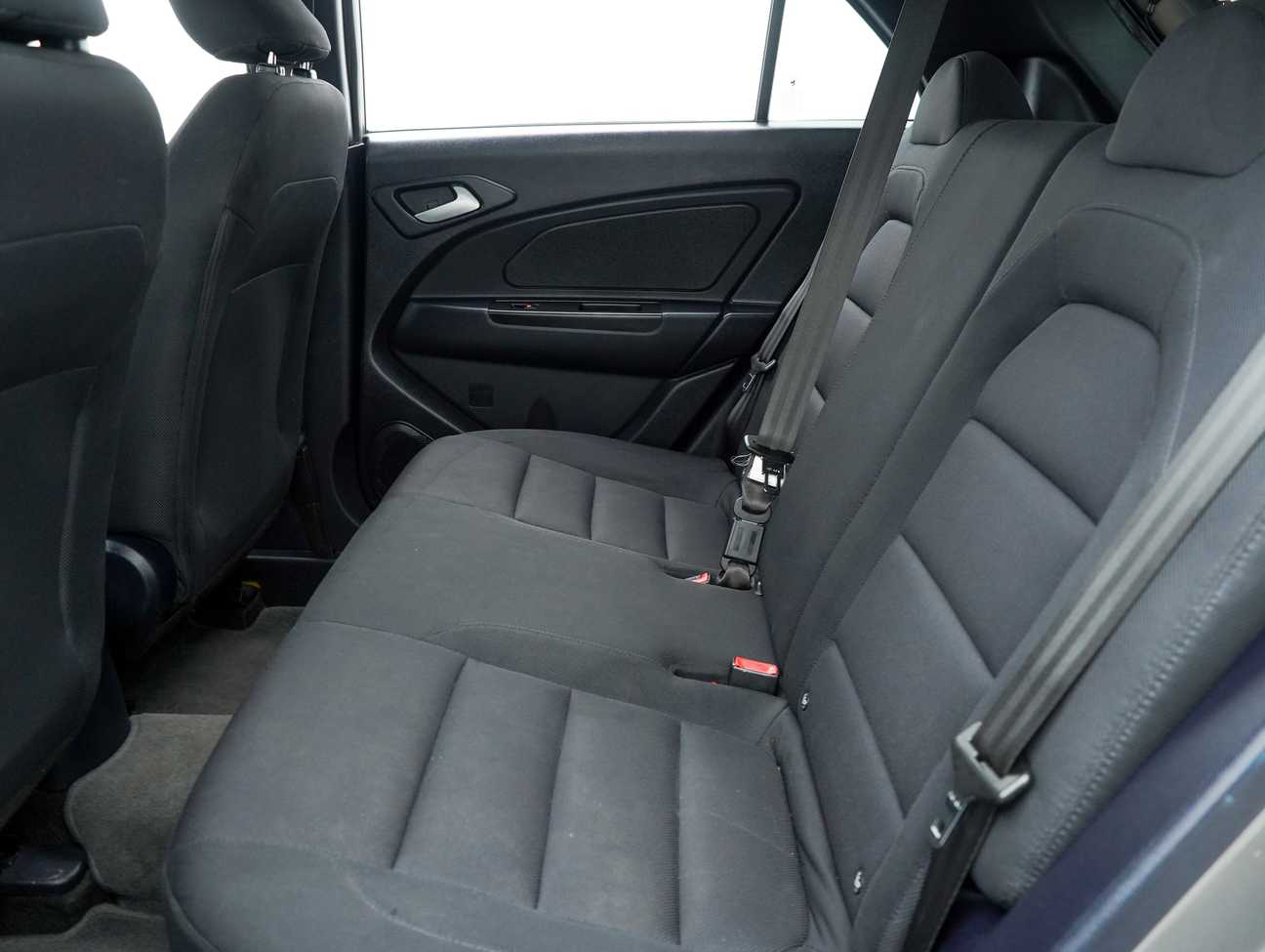 terpakai 2015 Proton Iriz Standard 1.3