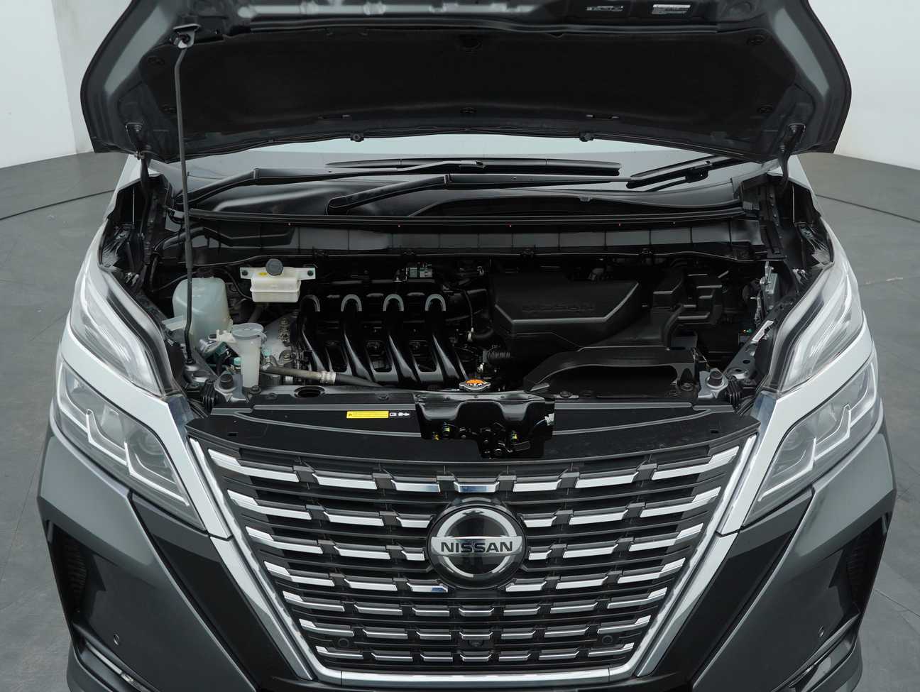 used 2022 Nissan Serena S-Hybrid High-Way Star 2.0