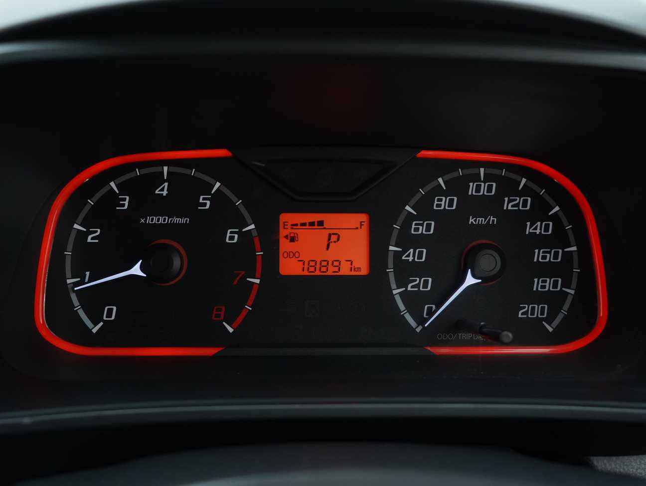 terpakai 2018 Perodua Bezza Advance 1.3