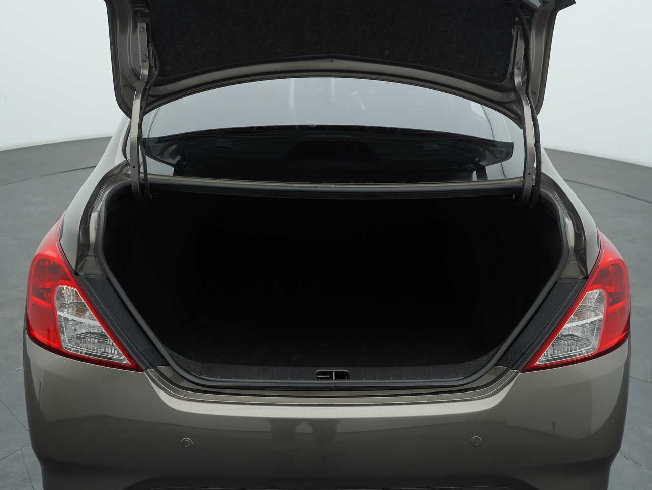 used 2017 Nissan Almera VL 1.5