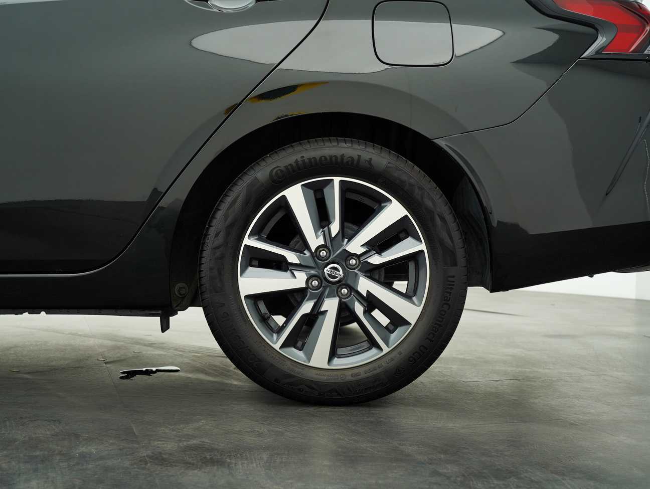 used 2021 Nissan Almera VLT 1.0