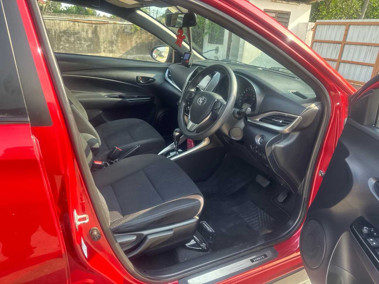 terpakai 2020 Toyota Yaris E 1.5