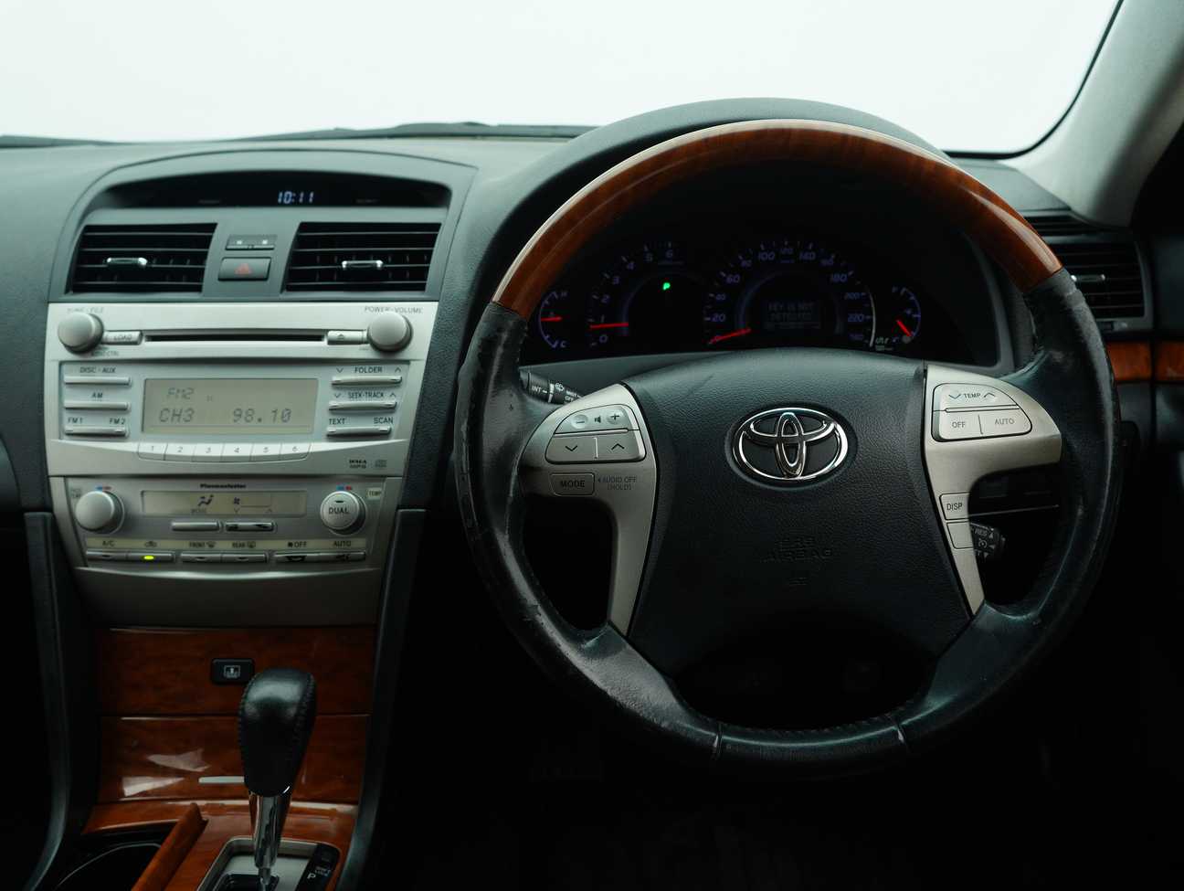 used 2012 Toyota Camry V 2.4