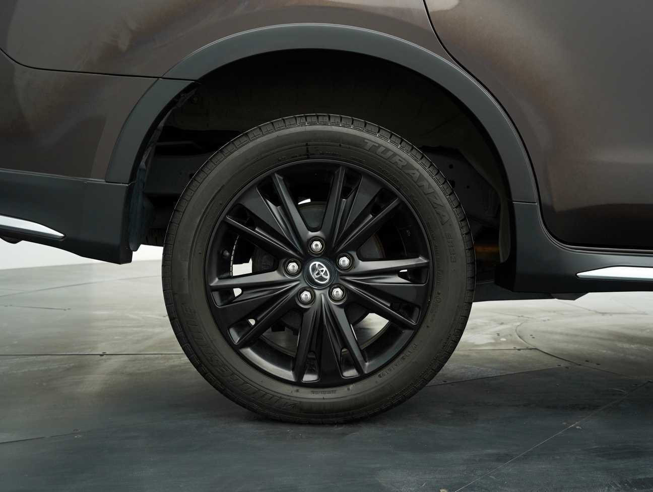 terpakai 2019 Toyota INNOVA X 2.0