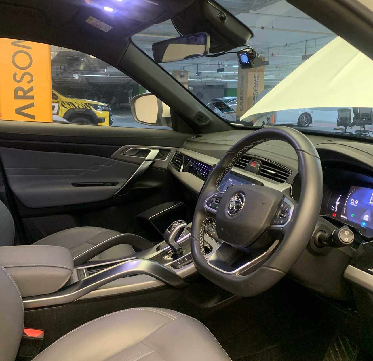 used 2025 Proton X70 Premium 1.5