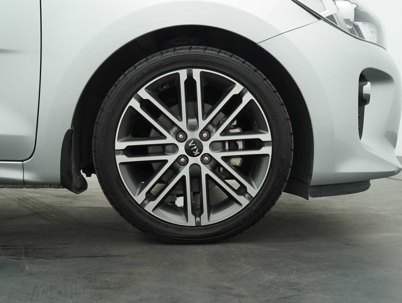 terpakai 2017 Kia Rio  1.4