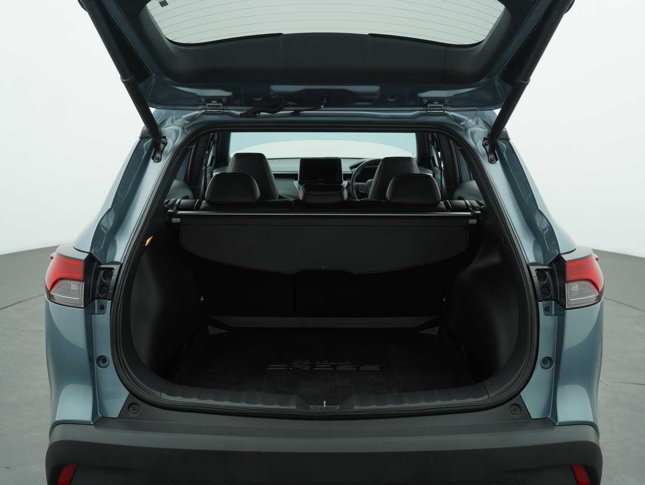 used 2023 Toyota Corolla Cross Hybrid 1.8