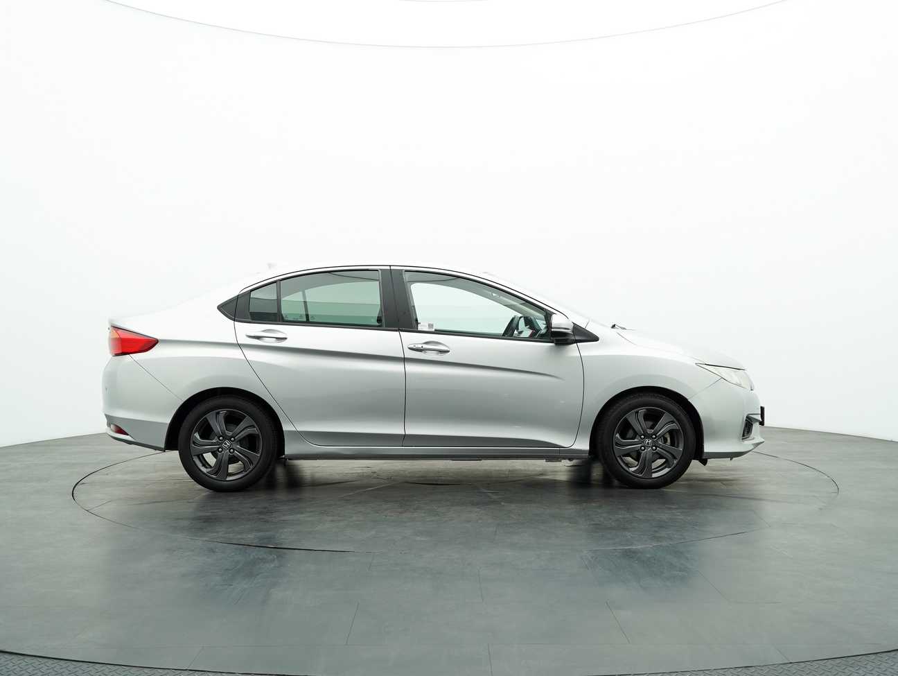 used 2014 Honda City V 1.5