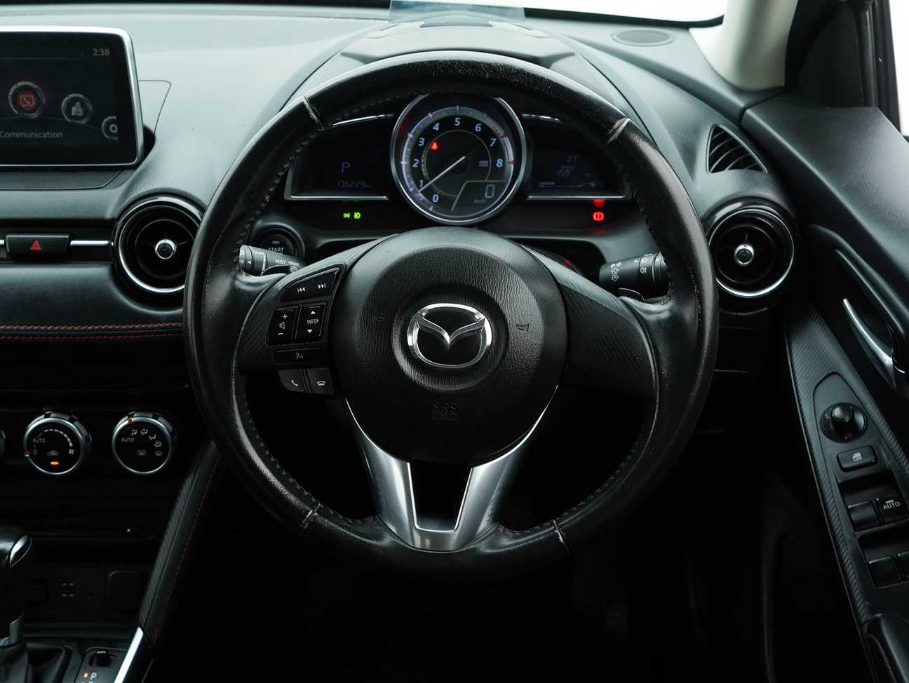 terpakai 2017 Mazda 2 SKYACTIV-G (Halogen Headlight) 1.5