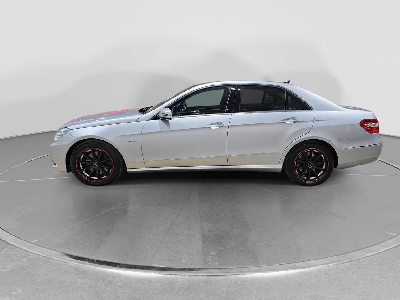used 2012 Mercedes-Benz E250 Avantgarde CGI 1.8