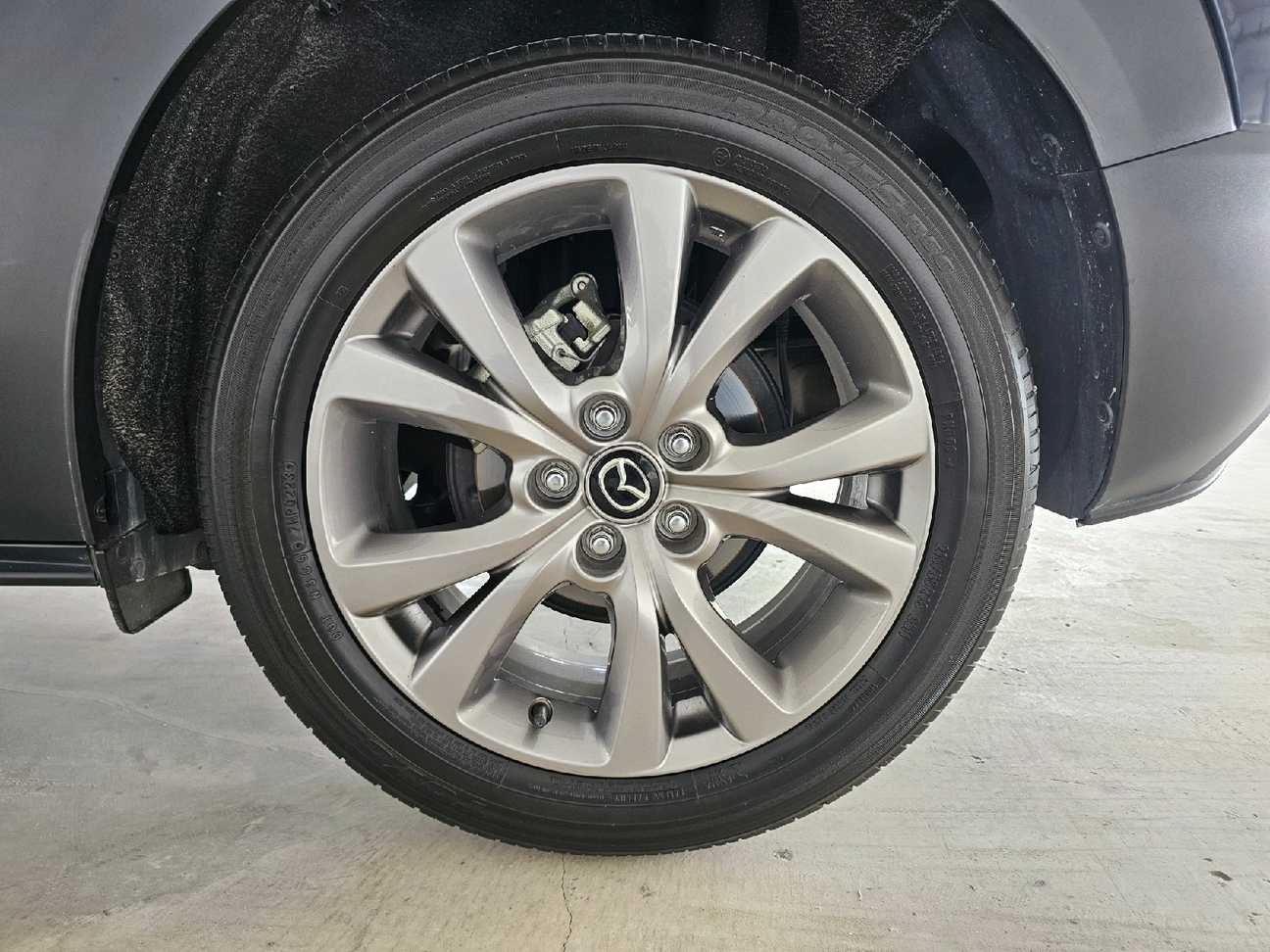 terpakai 2023 Mazda CX-30 SKYACTIV-G High Plus 2.0