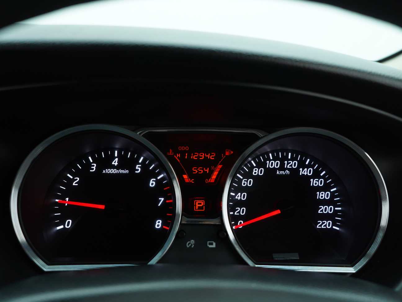 terpakai 2015 Nissan Grand Livina Comfort 1.6