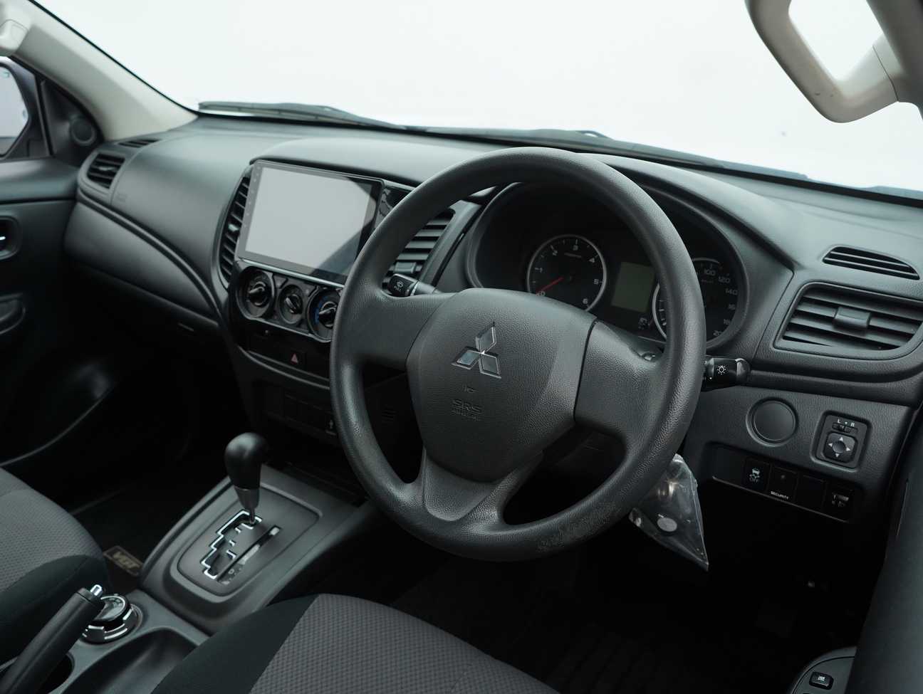 used 2021 Mitsubishi Triton VGT Dual Cab 4X4 2.4