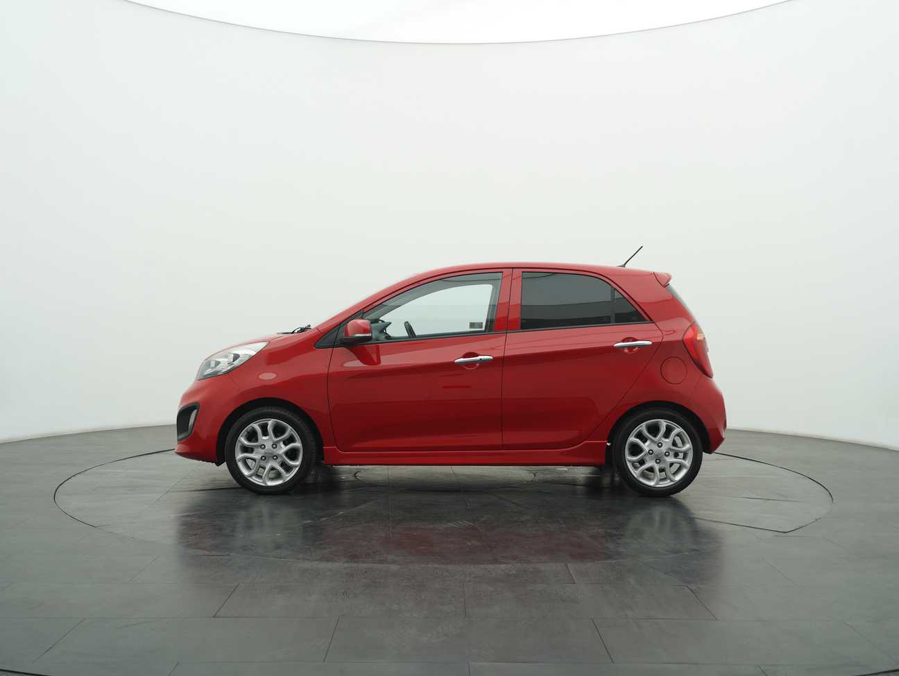 terpakai 2014 Kia Picanto  1.2