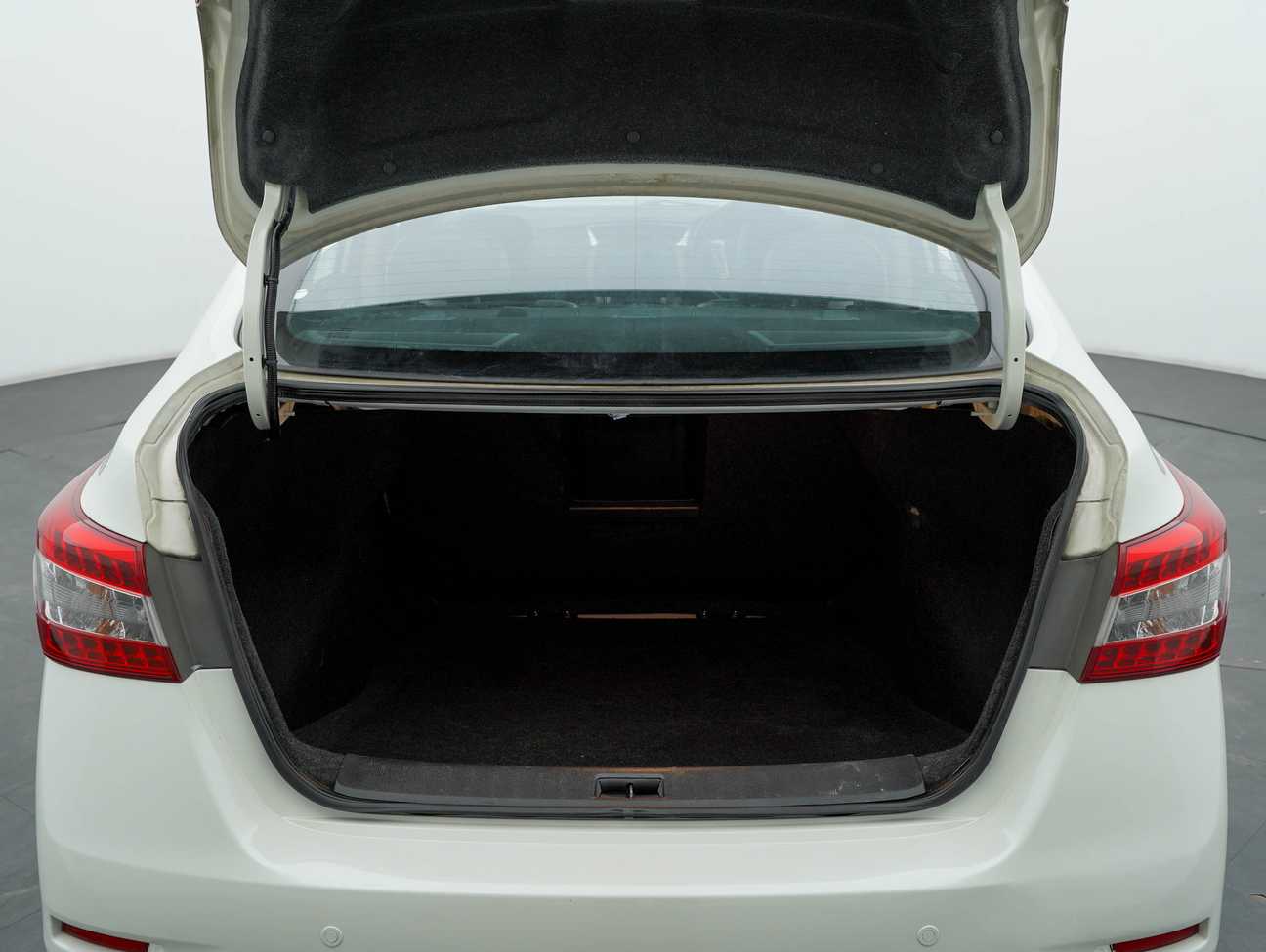 terpakai 2014 Nissan Sylphy VL 1.8