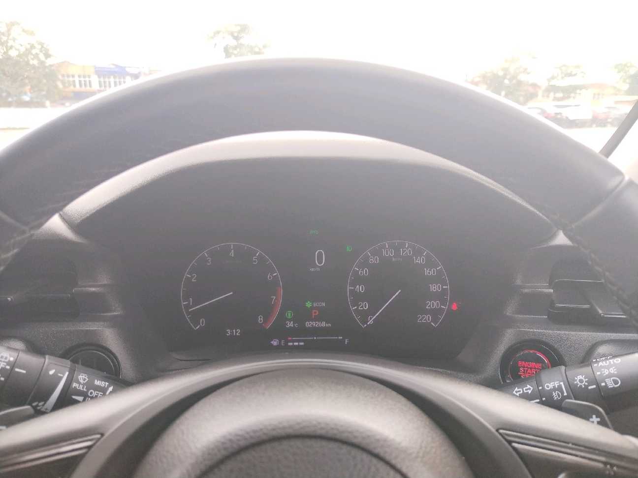 used 2025 Honda HR-V V 1.5