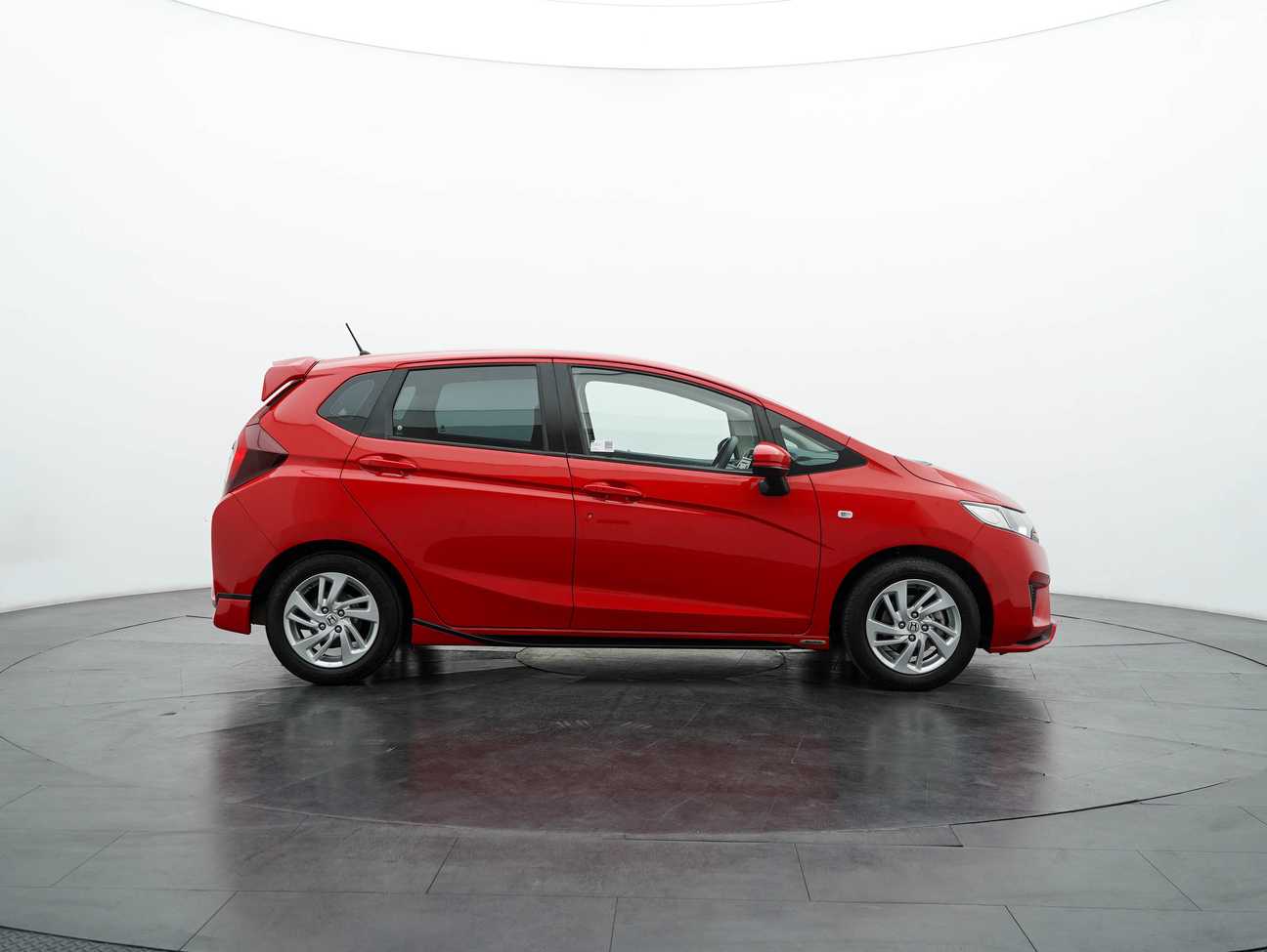 used 2016 Honda Jazz E 1.5