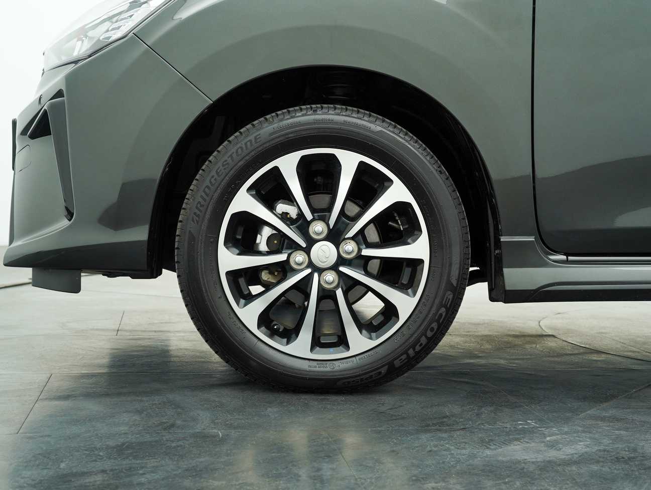 terpakai 2024 Perodua Bezza Advance 1.3