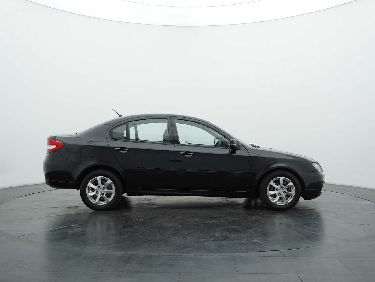 used 2016 Proton Persona SV 1.6