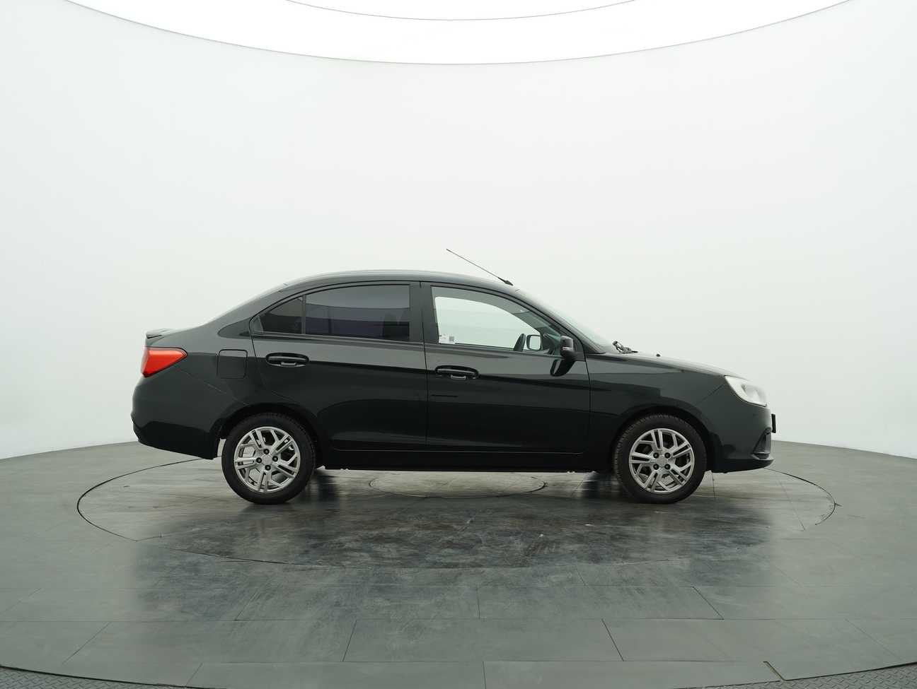 terpakai 2017 Proton Saga Premium 1.3