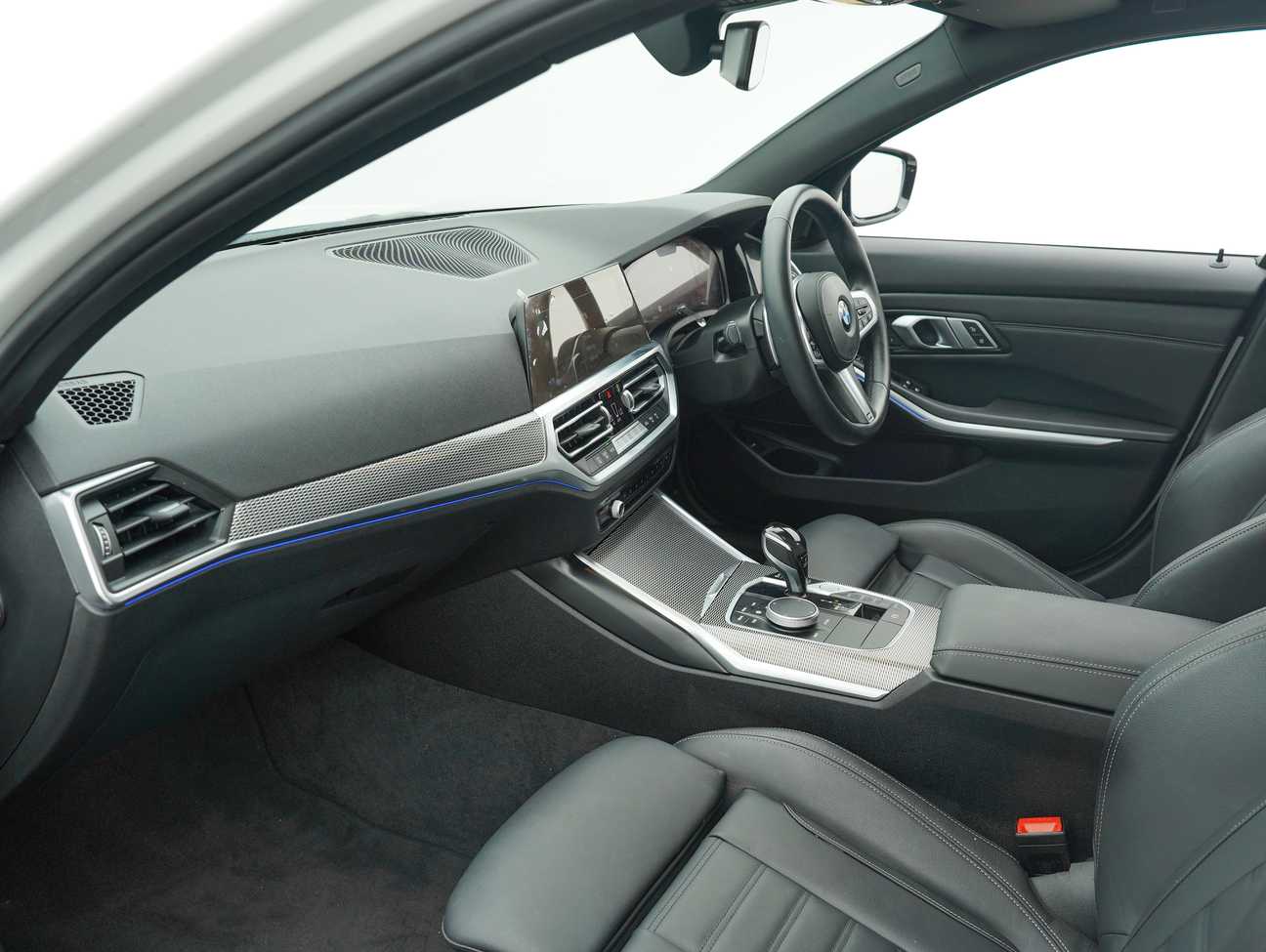 terpakai 2021 BMW 330i M Sport Driving Assist Pack 2.0