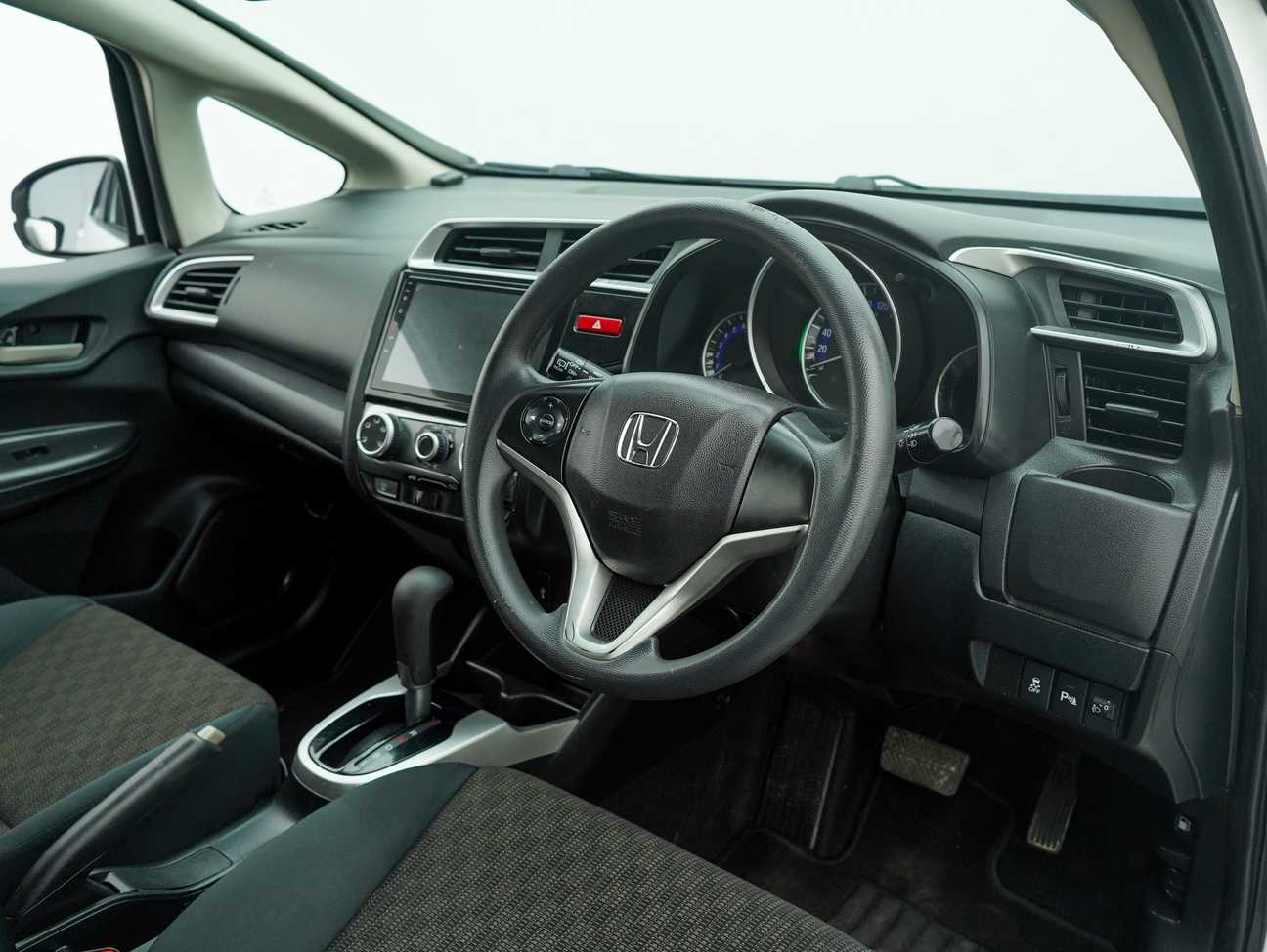 used 2016 Honda Jazz E 1.5
