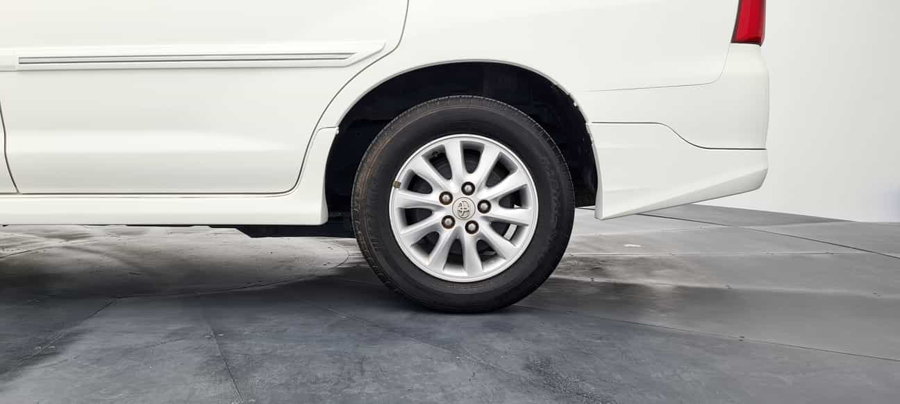 used 2014 Toyota INNOVA G 2.0