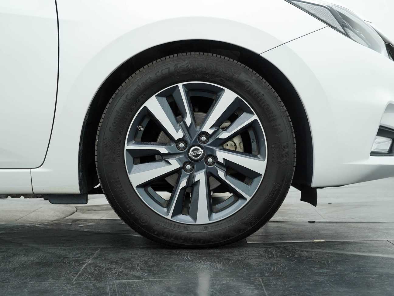 terpakai 2021 Nissan Almera VLT 1.0