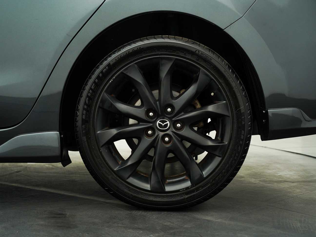 terpakai 2015 Mazda 3 SKYACTIV-G High 2.0