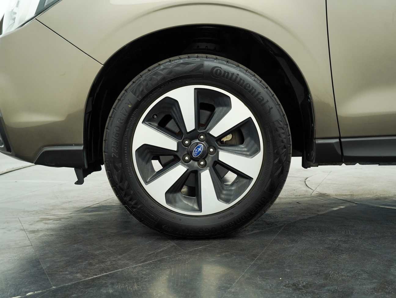 terpakai 2017 Subaru Forester  2.0