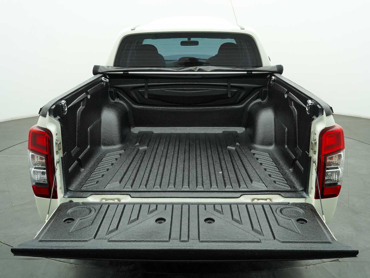 used 2022 Mitsubishi Triton Quest Dual Cab 4X2 2.5