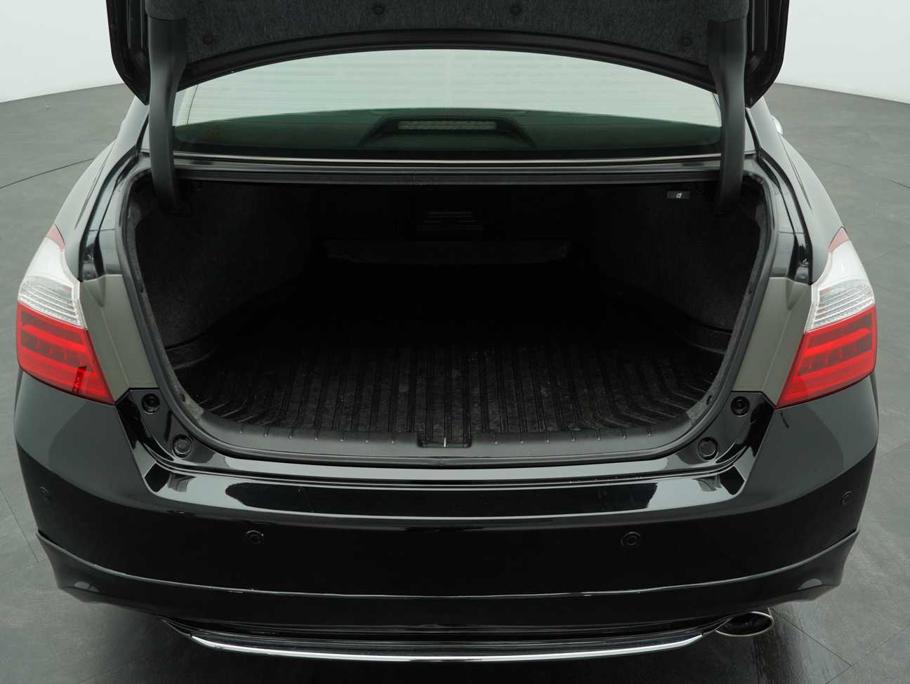 used 2014 Honda Accord VTi-L 2.4