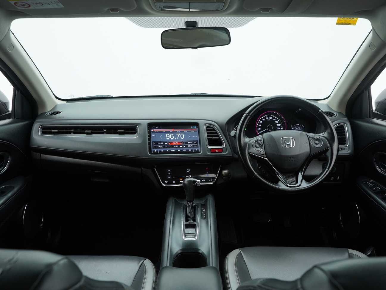 used 2015 Honda HR-V V 1.8