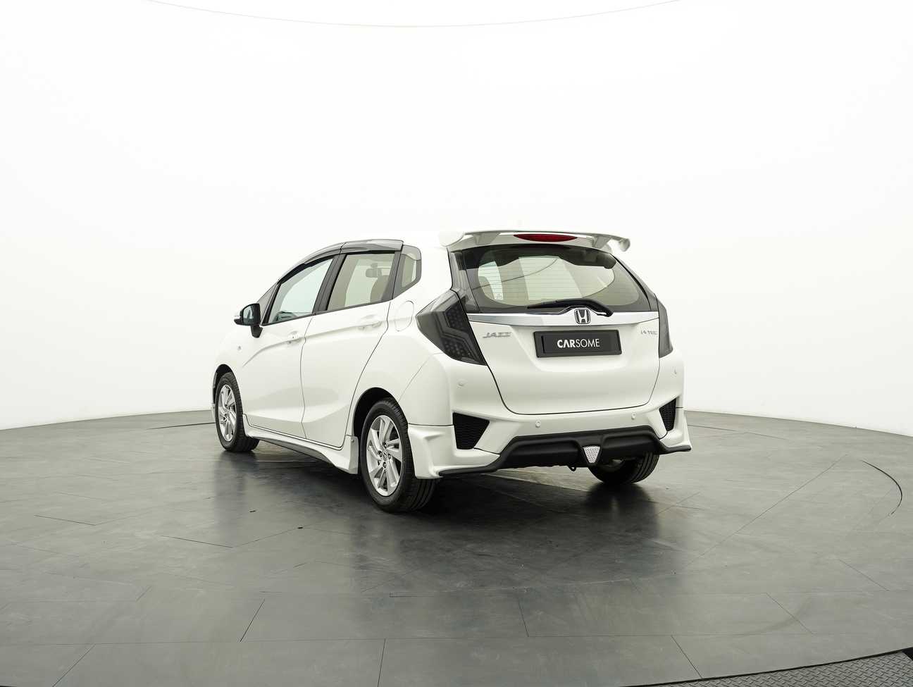 used 2015 Honda Jazz E 1.5