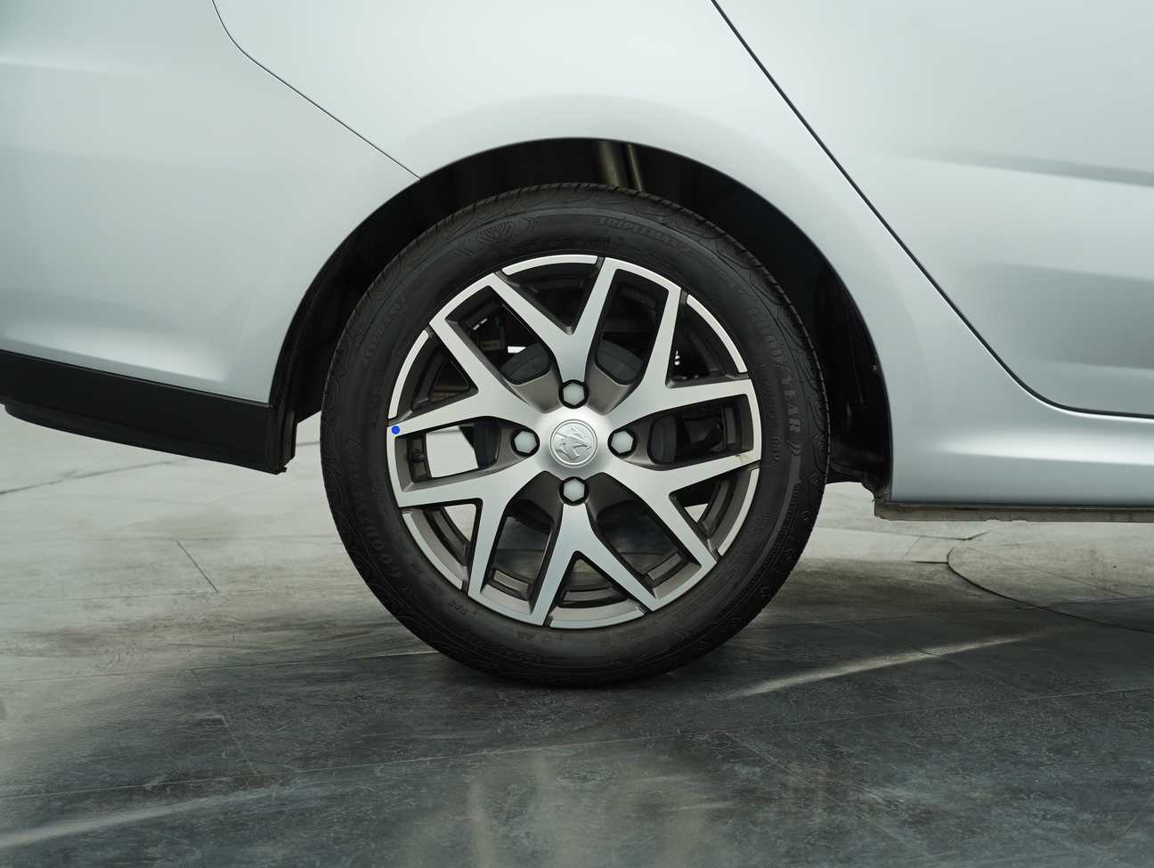 terpakai 2023 Proton Persona Premium 1.6