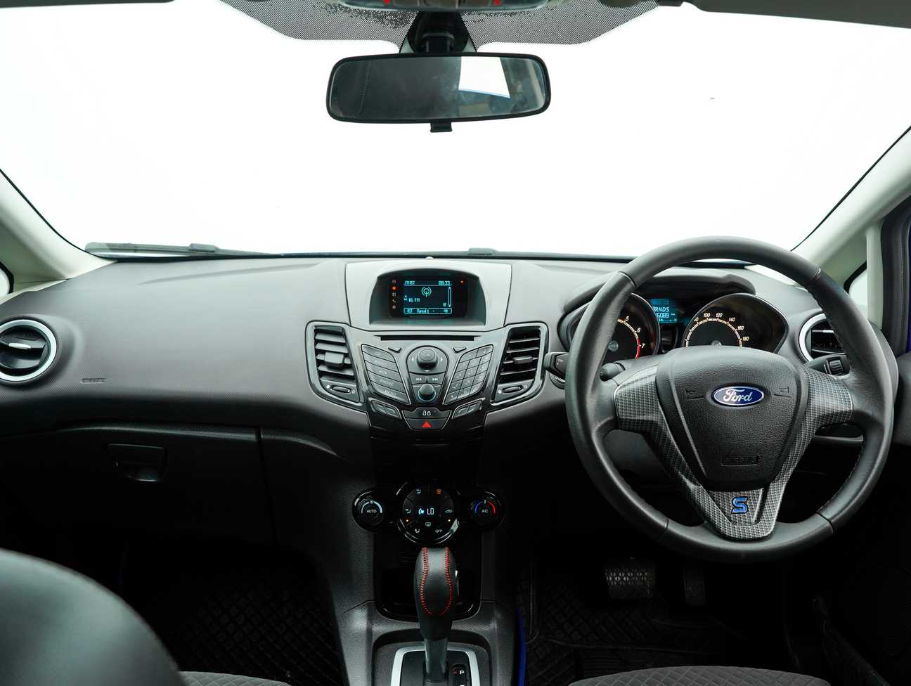 terpakai 2014 Ford FIESTA SPORT 1.0