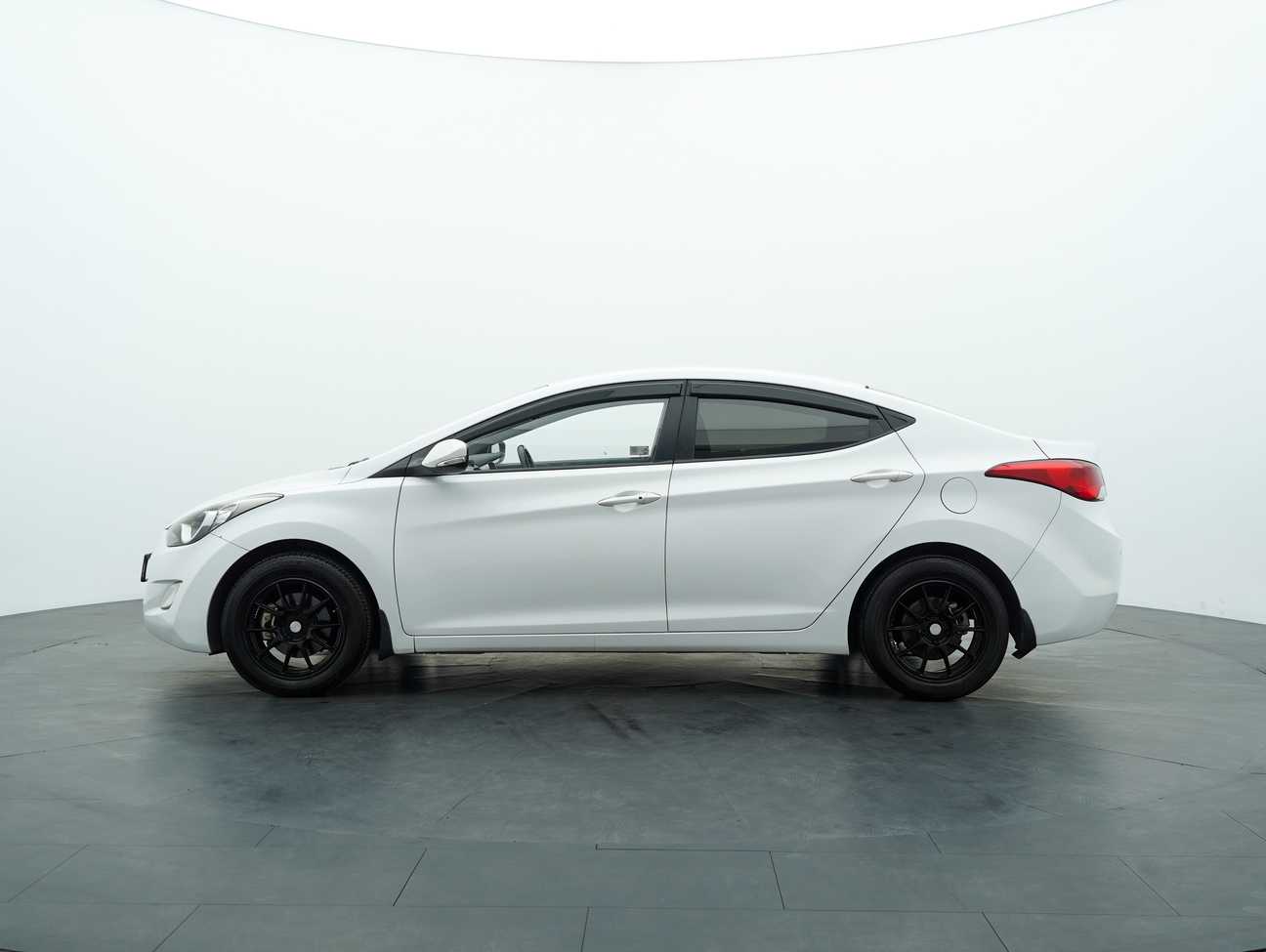 terpakai 2013 Inokom Elantra  1.6