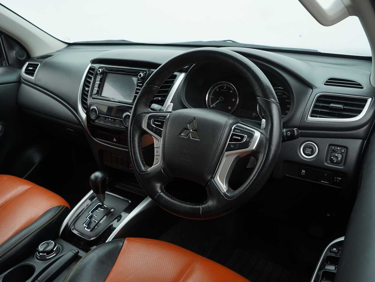 used 2018 Mitsubishi Triton VGT Athlete Dual Cab 4X4 2.4