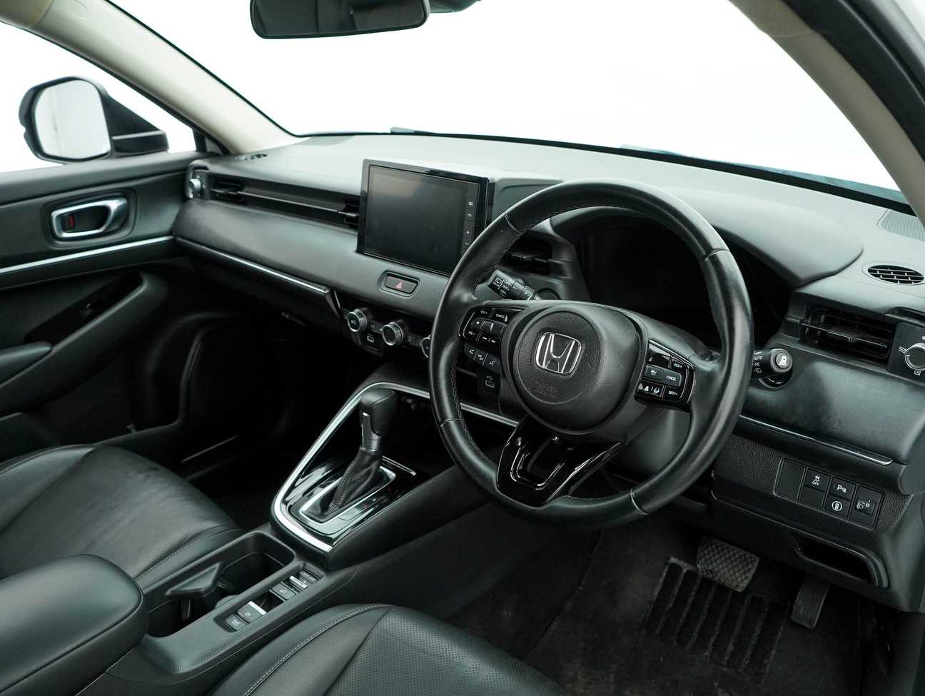 terpakai 2023 Honda HR-V V 1.5