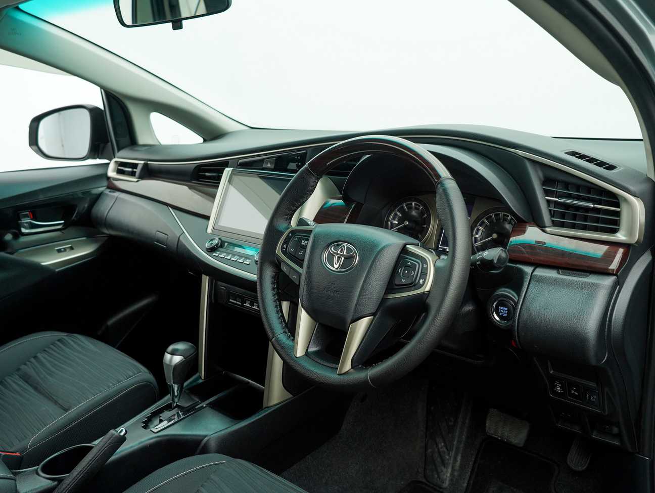 used 2020 Toyota Innova G 2.0