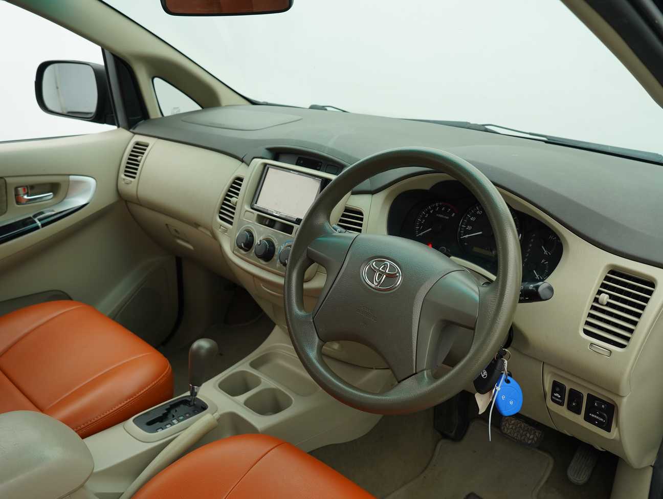 used 2015 Toyota Innova E 2.0